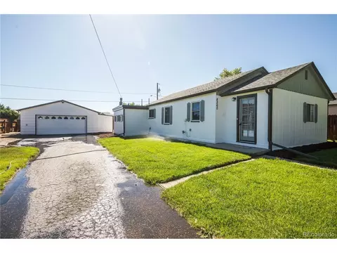 8260 Ivanhoe St, Dupont, CO 80024