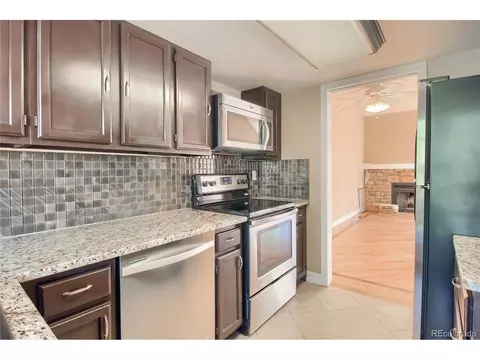 12152 E 2nd Dr, Aurora, CO 80011 photo 13