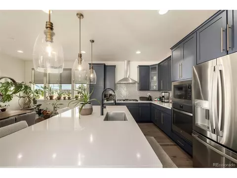 Kitchen - 11232 W 53rd Dr, Arvada, CO 80002 photo 6 of 9