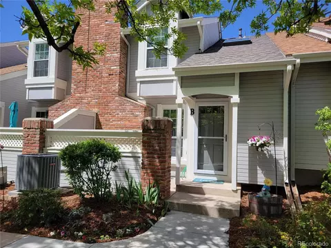 2890 W Long Cir #B, Littleton, CO 80120