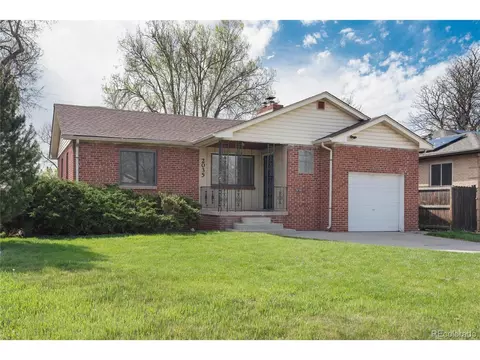 2035 Jamaica St, Aurora, CO 80010