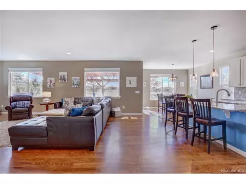 7595 S Quantock Ct, Aurora, CO 80016 photo 4
