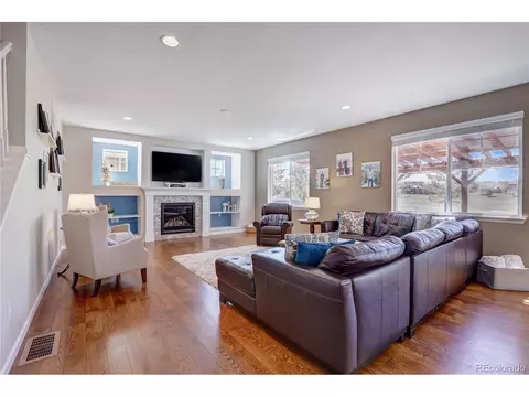 7595 S Quantock Ct, Aurora, CO 80016 photo 3