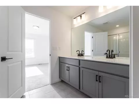 27713 E 1st Pl, Aurora, CO 80018 photo 13