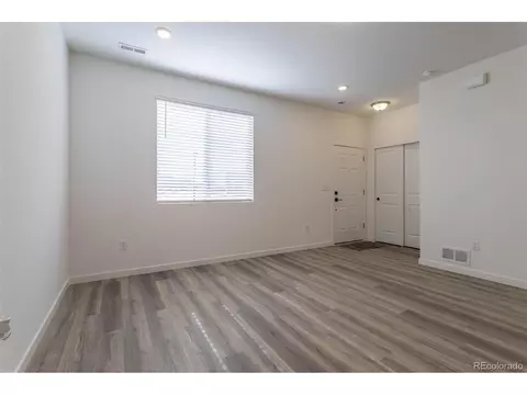27713 E 1st Pl, Aurora, CO 80018 photo 3