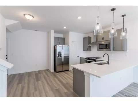 27713 E 1st Pl, Aurora, CO 80018 photo 6