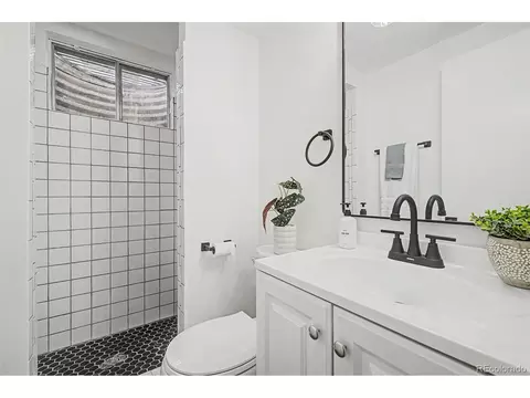 Bath - 7682 Jay Ct, Arvada, CO 80003 photo 2 of 3