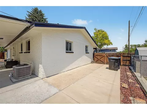 Exterior - 7682 Jay Ct, Arvada, CO 80003 photo 3 of 6