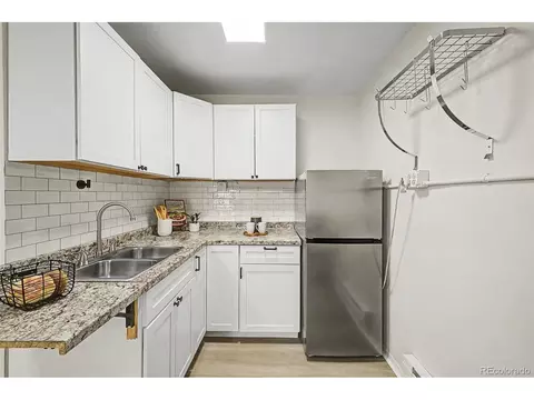 Kitchen - 7682 Jay Ct, Arvada, CO 80003 photo 4 of 4