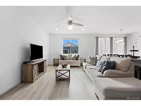 26878 E Maple Ave, Aurora, CO 80018 photo 3