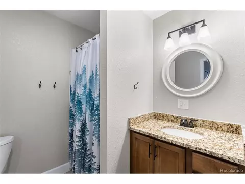 Bath - 2028 E 145th Ave, Thornton, CO 80602 photo 3 of 3