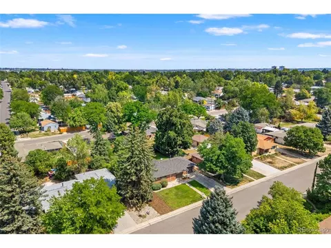 View/Area - 4925 E Atlantic Pl, Denver, CO 80222 photo 2 of 5