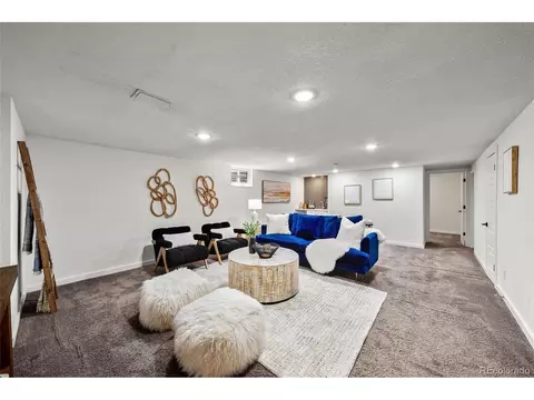 Living - 4925 E Atlantic Pl, Denver, CO 80222 photo 4 of 5