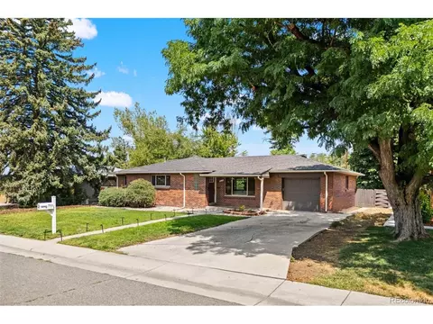 Exterior - 4925 E Atlantic Pl, Denver, CO 80222 photo 6 of 6