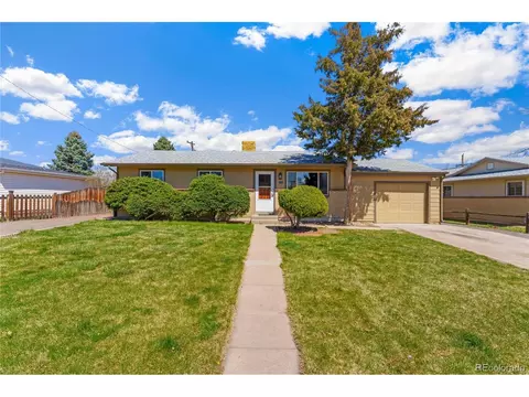 6985 W Oregon Dr, Lakewood, CO 80232