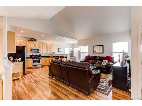 18645 E Harvard Dr, Aurora, CO 80013 photo 4