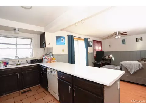 205 Mckinley Dr, Bennett, CO 80102 photo 4