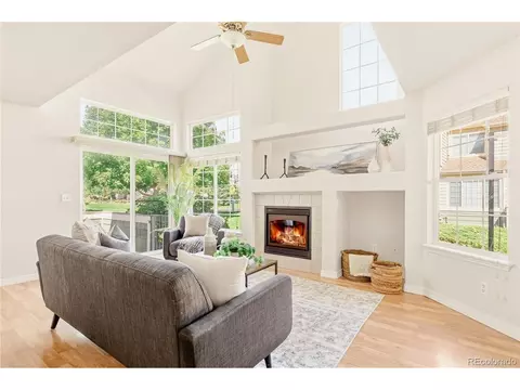 930 Button Rock Dr #B12, Longmont, CO 80504