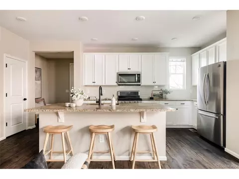9310 E 61st Ave, Denver, CO 80238 photo 2