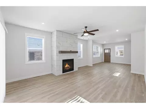 Living - 378 Bluffs Dr, Eagle, CO 81631 photo 3 of 4