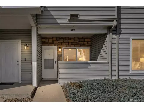911 S Zeno Way #102, Aurora, CO 80017
