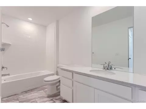 640 Aspen Ave, Bennett, CO 80102 photo 9