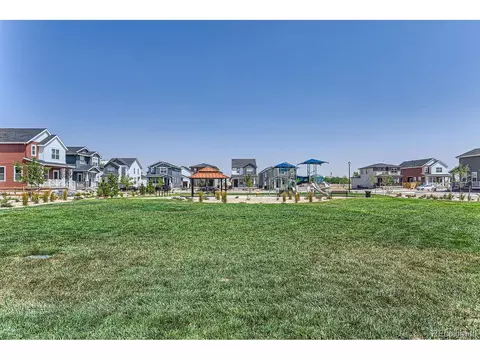 640 Aspen Ave, Bennett, CO 80102 photo 11