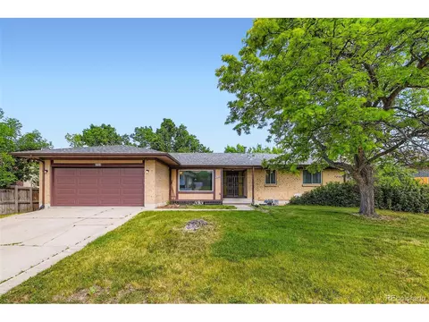 2122 S Yank Way, Lakewood, CO 80228