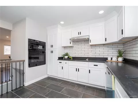 6019 Iris Way, Arvada, CO 80004 photo 12