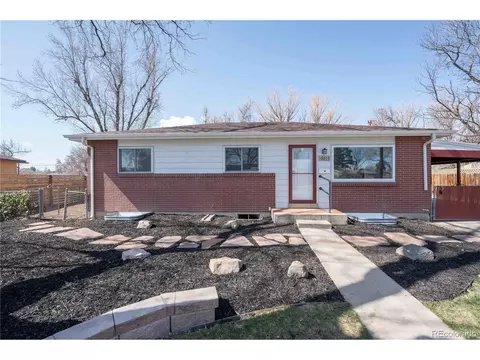 6019 Iris Way, Arvada, CO 80004 photo 2
