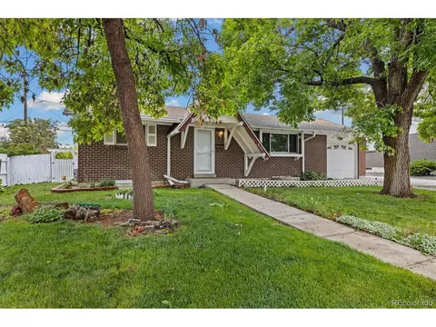 8137 Vanguard Dr, Denver, CO 80221