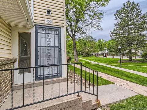 9255 E Lehigh Ave #202, Denver, CO 80237