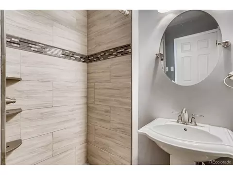 8362 E Lehigh Dr, Denver, CO 80237 photo 21