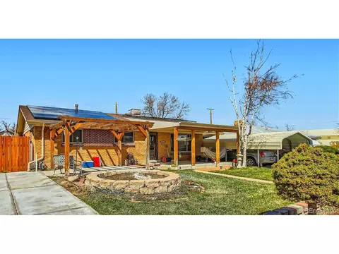 3207 Vaughn St, Aurora, CO 80011