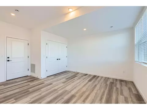 376 Geneva St, Aurora, CO 80010 photo 25