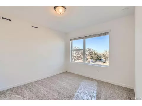 376 Geneva St, Aurora, CO 80010 photo 21