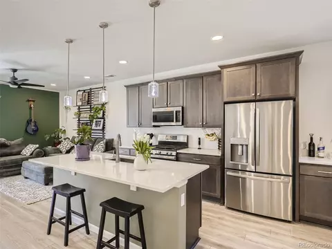 26832 Ellsworth Ave, Aurora, CO 80018 photo 4