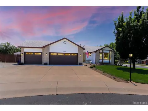 1123 Country Acres Dr, Johnstown, CO 80534