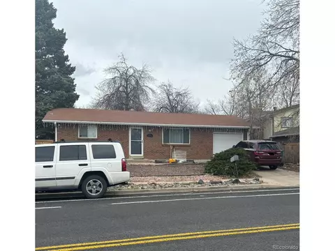 906 S Moline St, Aurora, CO 80012