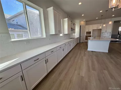 5515 Riverbend Ave, Longmont, CO 80504 photo 5
