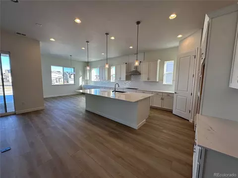 5515 Riverbend Ave, Longmont, CO 80504 photo 3