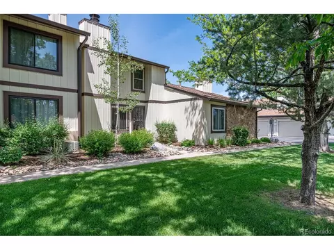 3658 S Laredo St #B, Aurora, CO 80013