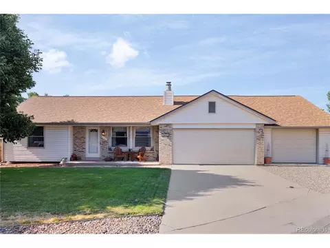 9135 W Iowa Pl, Lakewood, CO 80232