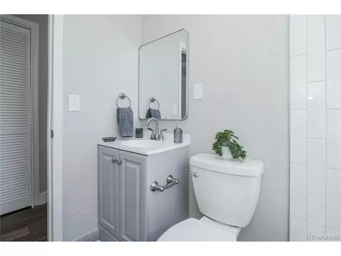 Bath - 11408 E 7th Ave, Aurora, CO 80010 photo 2 of 3