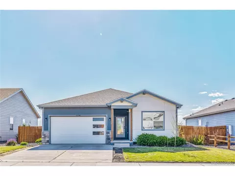 1116 Coyote Ln, Wiggins, CO 80654