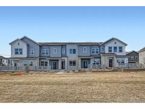1967 S Haleyville Way, Aurora, CO 80018