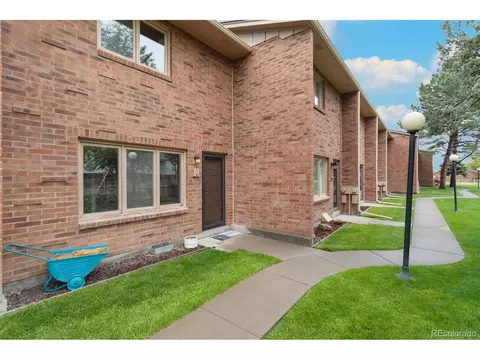 2111 Chatalet Ln #M, Pueblo, CO 81005