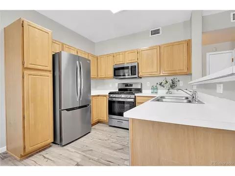 1050 Opal St #102, Broomfield, CO 80020