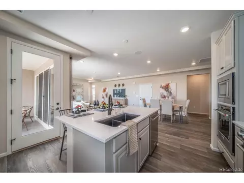 21815 E 51st Dr, Aurora, CO 80019 photo 4