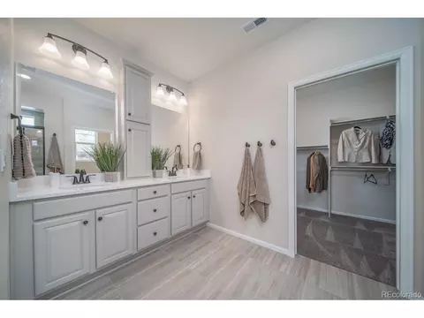 21815 E 51st Dr, Aurora, CO 80019 photo 12